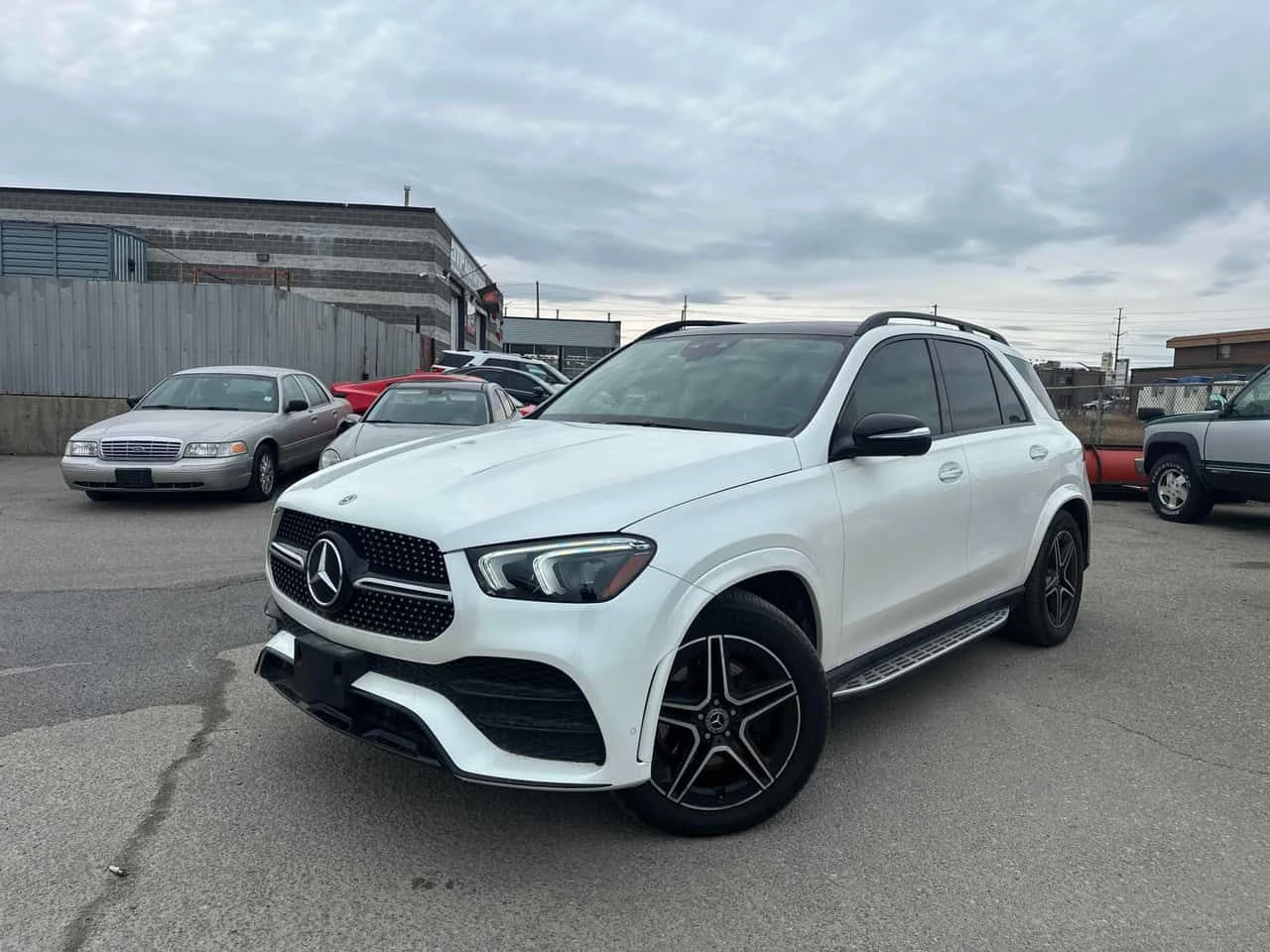 Mercedes-Benz GLE 450 | DISTRONIC | 360 | HUD | ОБДУХВАНЕ | BURMESTER | 