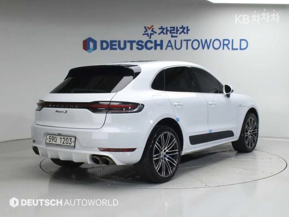 Porsche Macan, снимка 3 - Автомобили и джипове - 54767984