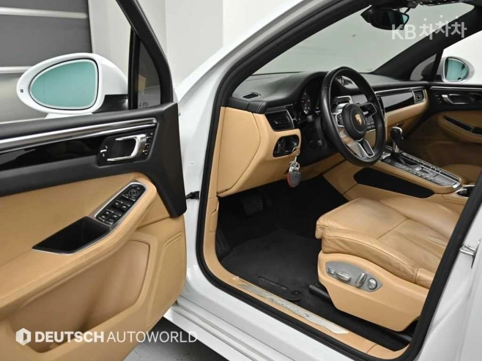 Porsche Macan, снимка 9 - Автомобили и джипове - 54767984