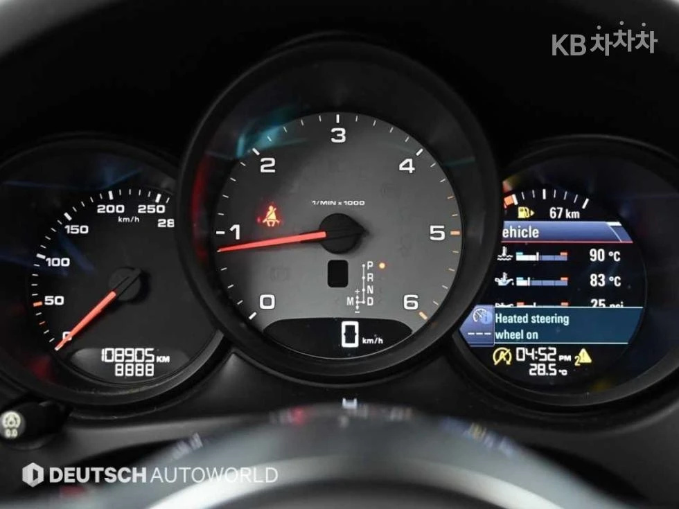 Porsche Macan, снимка 13 - Автомобили и джипове - 54767984