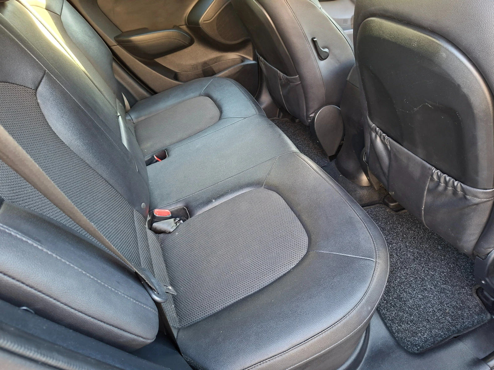 Hyundai IX35 1.6GDI, снимка 13 - Автомобили и джипове - 54862840
