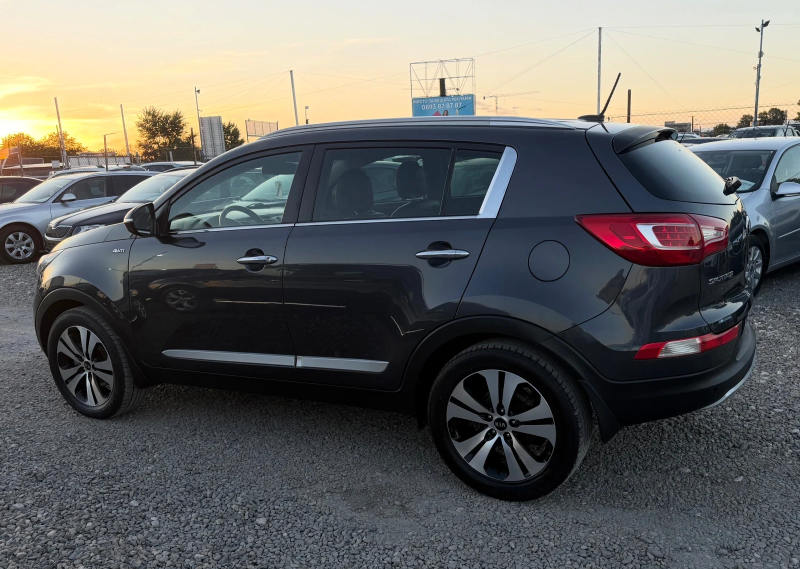 Kia Sportage 2.0 CRDI 184кс 4х4 * НАВИГАЦИЯ * КАМЕРА * ЛИЗИНГ, снимка 6 - Автомобили и джипове - 54907808