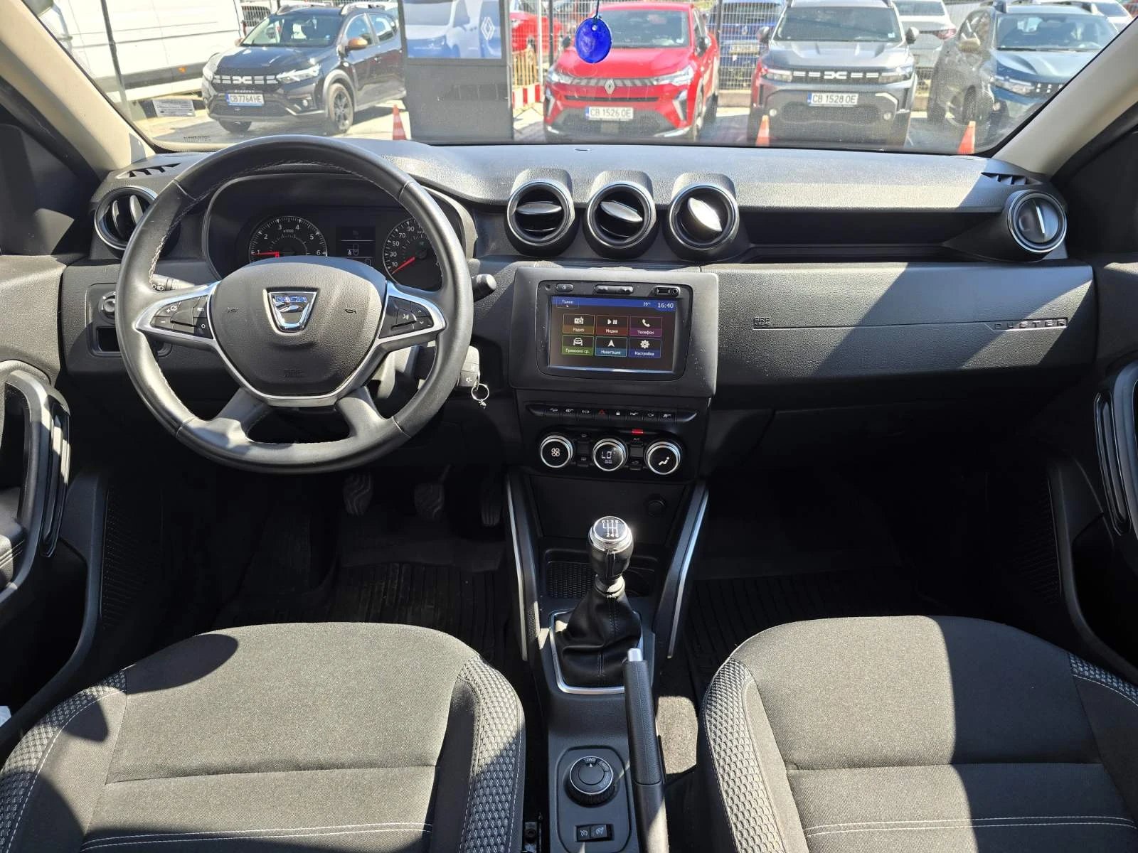 Dacia Duster dCi 115 к.с. Дизел 4x4 Stop & Start, снимка 7 - Автомобили и джипове - 55078059