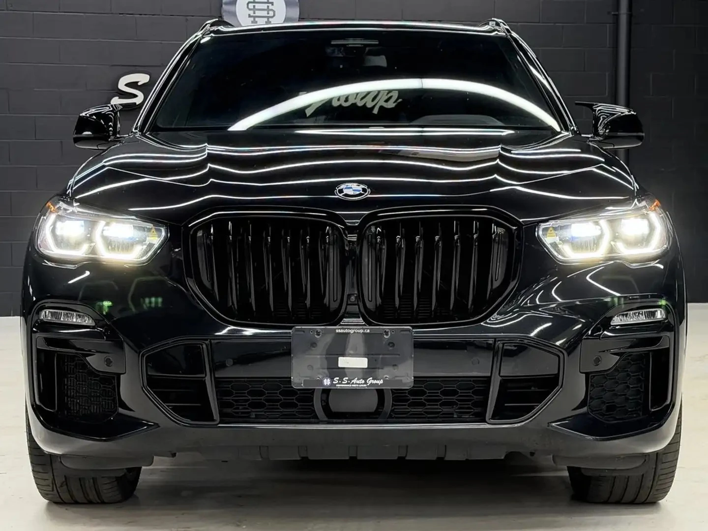 BMW X5 M50I FULL ЦЕНА ДО БЪЛГАРИЯ АВТОКРЕДИТ, снимка 2 - Автомобили и джипове - 55165856
