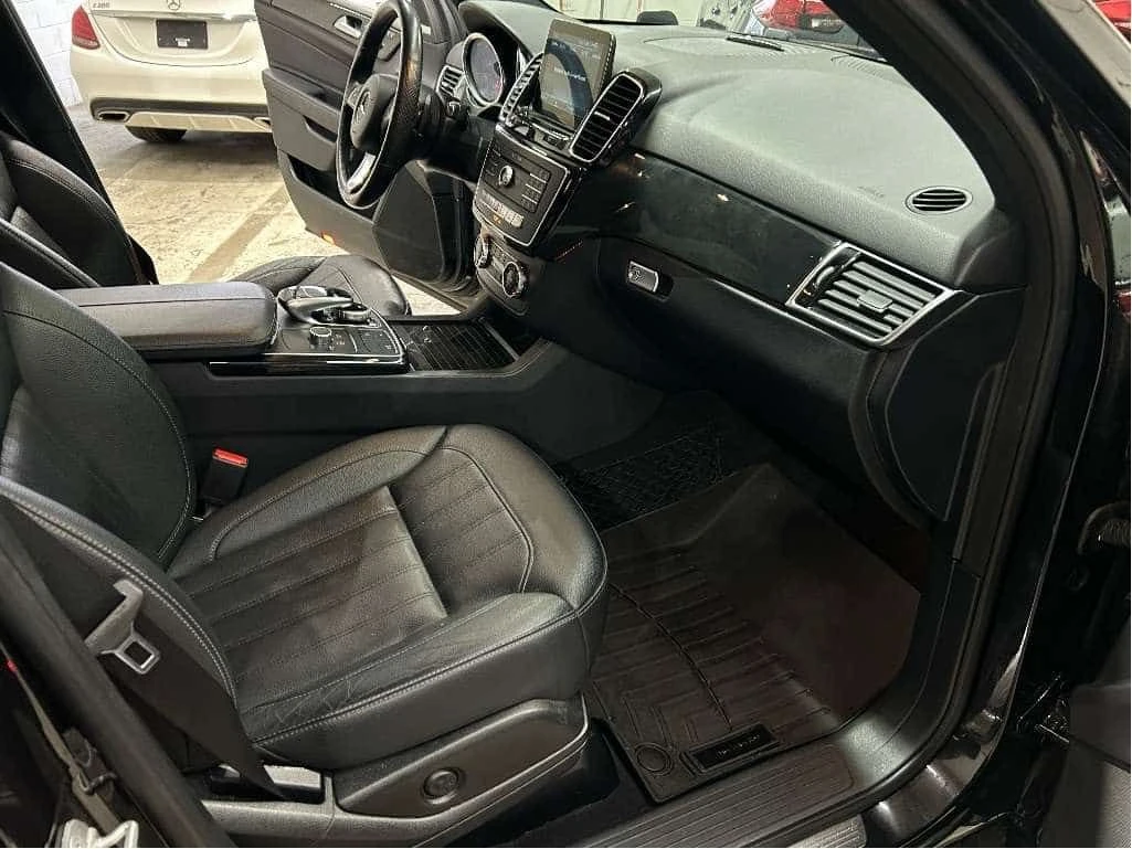 Mercedes-Benz GLE * 400 * CARFAX * БЕЗ ПЪРВОНАЧАЛНА ВНОСКА, снимка 10 - Автомобили и джипове - 55346095