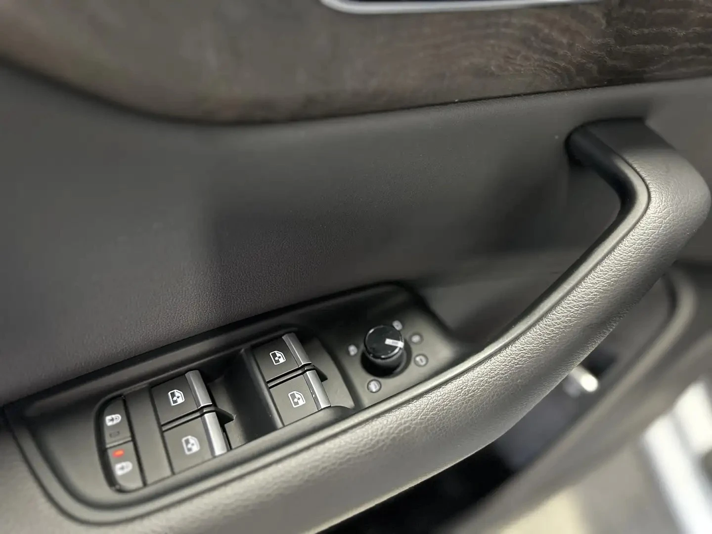 Audi Q8 PROGRESSIV/S-LINE/QUATTRO, снимка 15 - Автомобили и джипове - 55694356