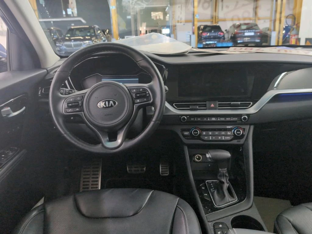 Kia Niro 1.6 GDI - Hybrid, снимка 5 - Автомобили и джипове - 56068783