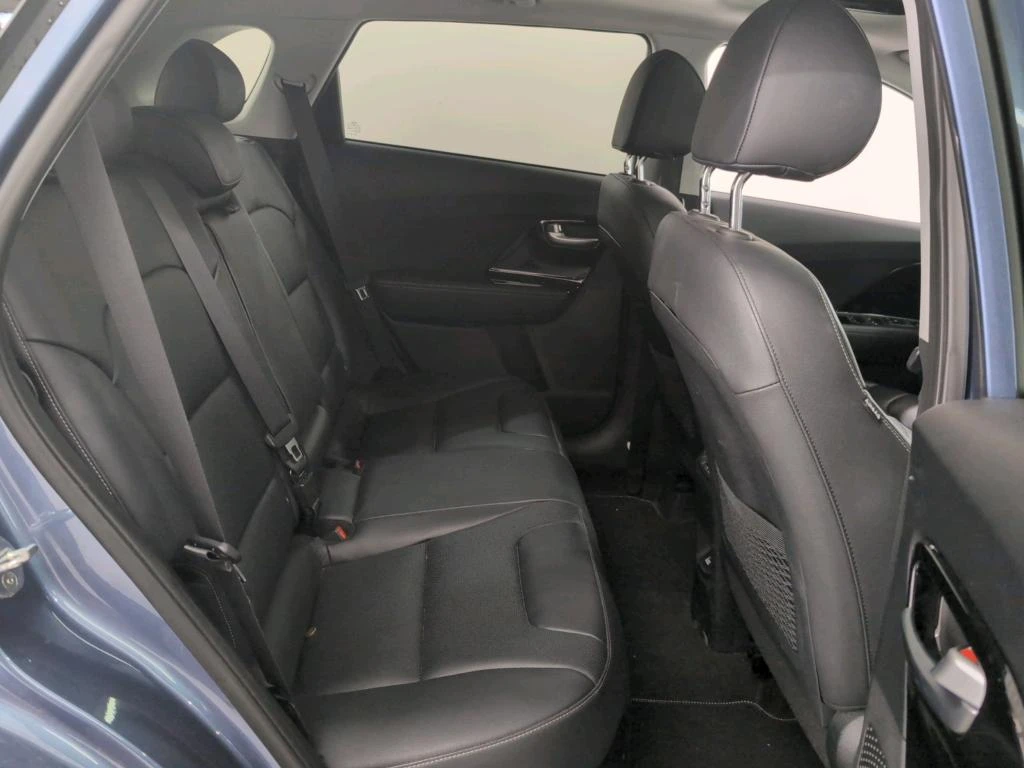 Kia Niro 1.6 GDI - Hybrid, снимка 9 - Автомобили и джипове - 56068783
