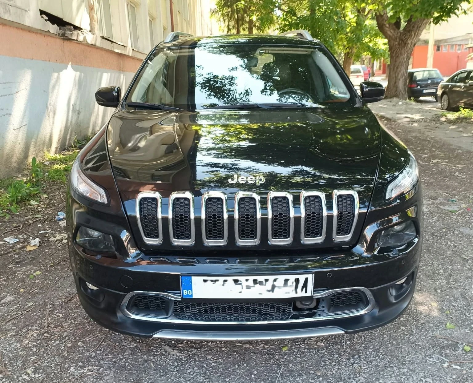 Jeep Cherokee Jeep Cherokee 3.2 V6 4x4 Latitude Швейцария