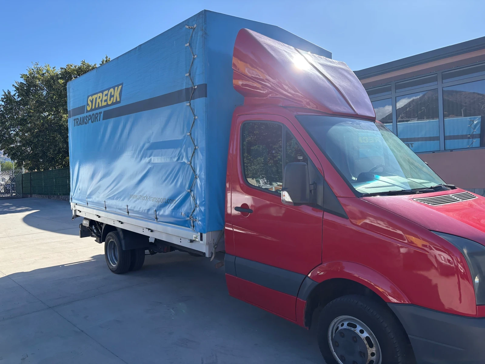 VW Crafter 2, 5 TDI БРЕЗЕНТ , БОРТ, снимка 3 - Бусове и автобуси - 55538246