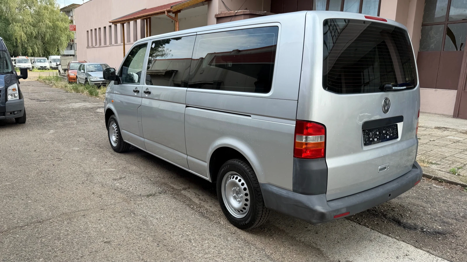 VW T5 1.9tdiМакси клима, снимка 6 - Бусове и автобуси - 55304152