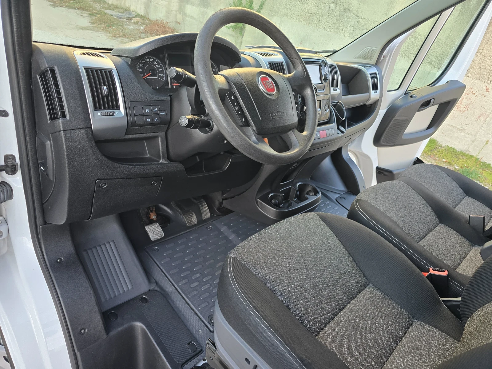 Fiat Ducato 30 2.3 MultiJet L2H1, снимка 7 - Бусове и автобуси - 56604006
