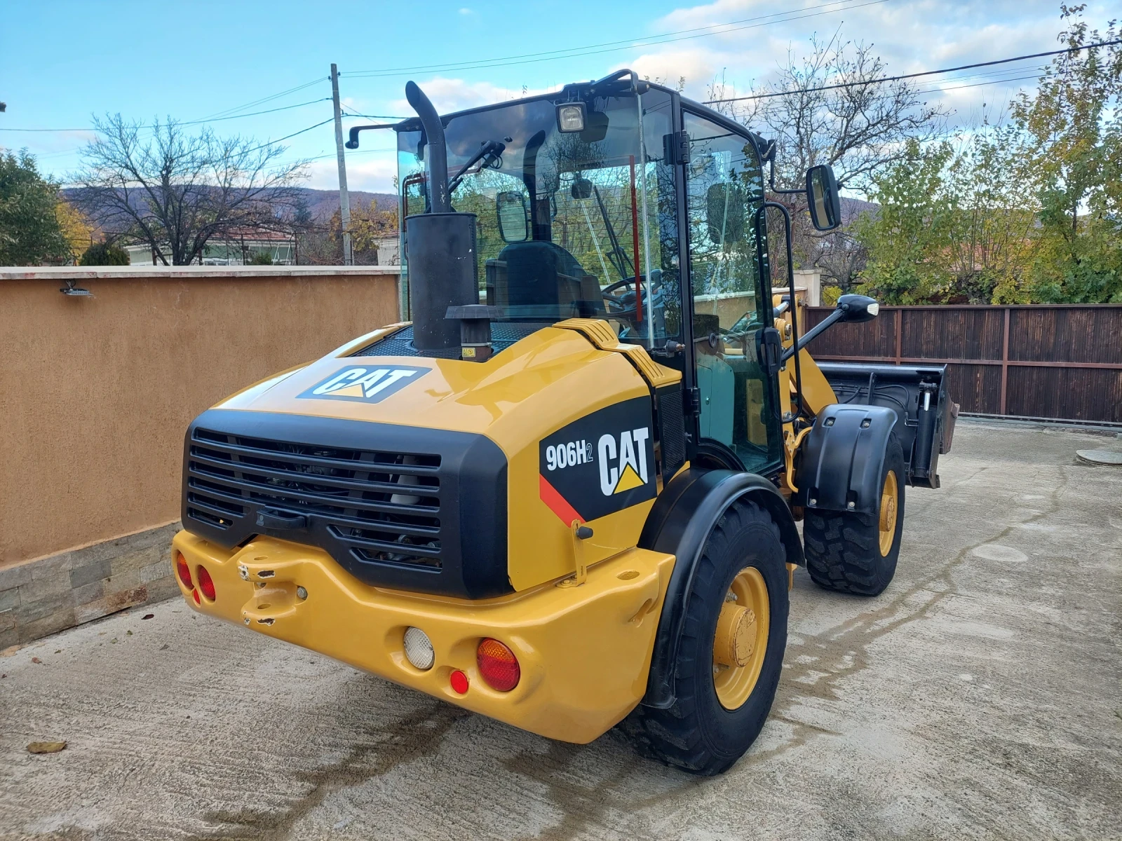 Челен товарач Caterpillar 906H2 - изображение 4