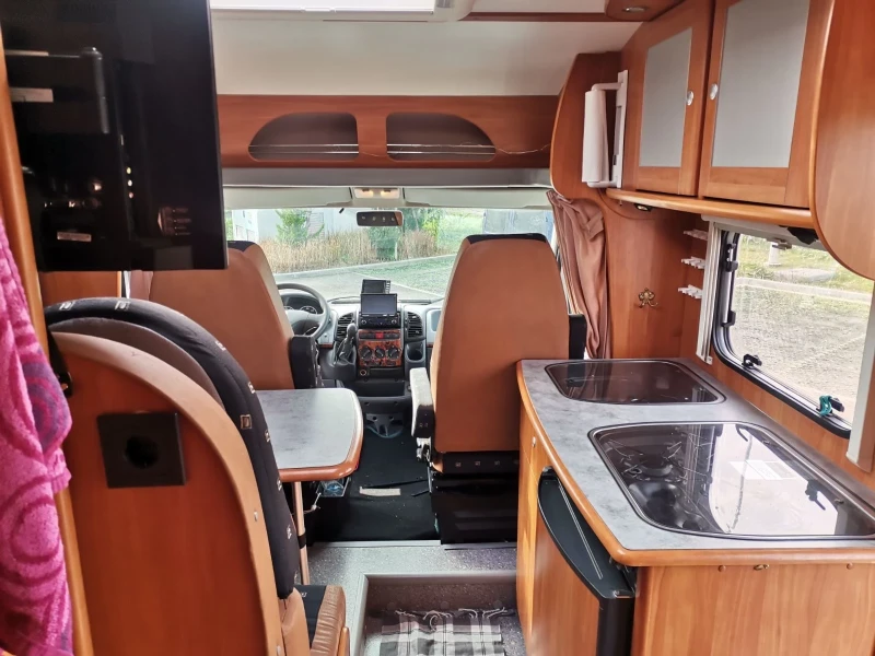 Кемпер Dethleffs, снимка 5 - Каравани и кемпери - 52666152