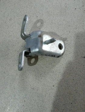 Панта врата задна лява горна Форд Фиеста