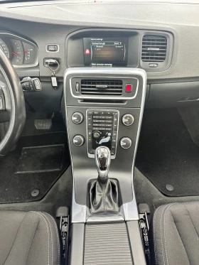 Volvo V60 Cross Country 2.0 Auto* 6270.00 лв. първ.вноска, снимка 10