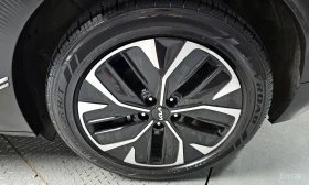 Kia EV6 * AWD* КАМЕРИ* 360* LANE* ASSIST* ПОДГРЕВ* , снимка 14