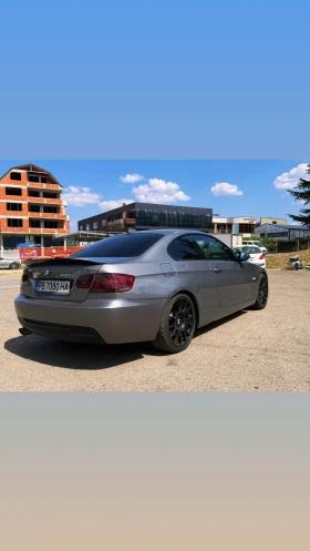BMW 330, снимка 3