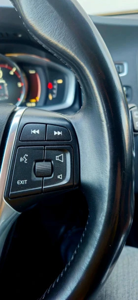 Volvo V60 Cross Country, снимка 5 - Автомобили и джипове - 53672828