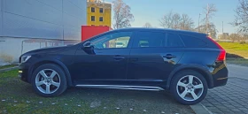Volvo V60 Cross Country, снимка 2 - Автомобили и джипове - 53672828