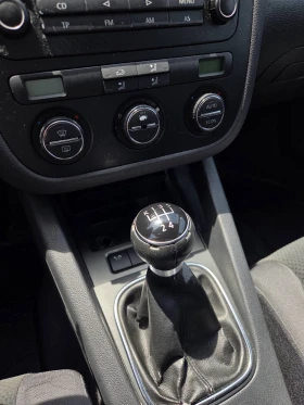 VW Golf - 2999 € / 5865.53 лв. - 42804304 8