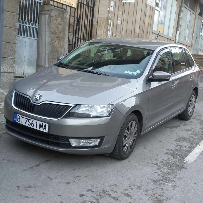 Skoda Rapid 1.6D, снимка 1 - Автомобили и джипове - 46931881