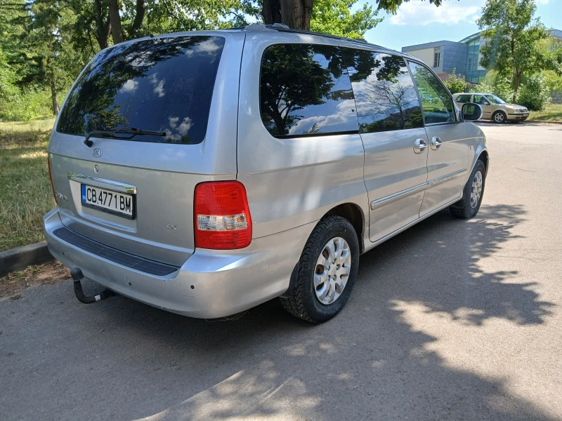 Kia Carnival, снимка 7 - Автомобили и джипове - 46525160