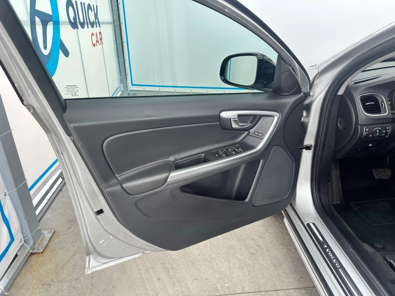 Volvo V60 Cross Country 2.0 Auto* 6270.00 лв. първ.вноска, снимка 15 - Автомобили и джипове - 51906092