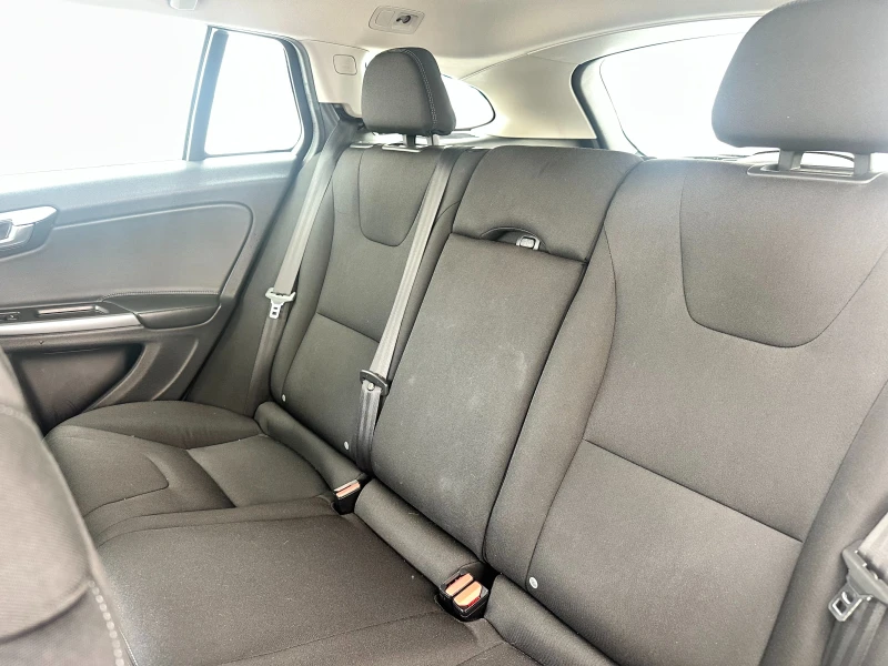 Volvo V60 Cross Country 2.0 Auto* 6270.00 лв. първ.вноска, снимка 14 - Автомобили и джипове - 51906092
