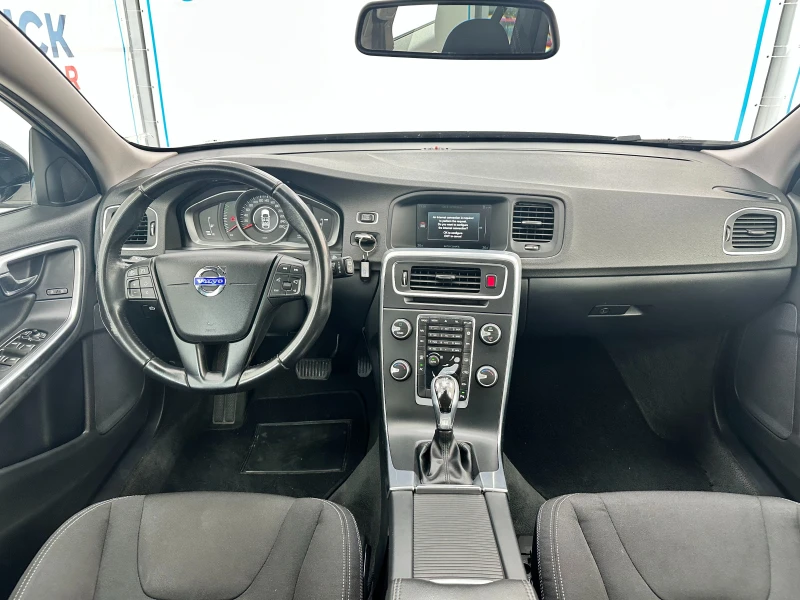 Volvo V60 Cross Country 2.0 Auto* 6270.00 лв. първ.вноска, снимка 8 - Автомобили и джипове - 51906092