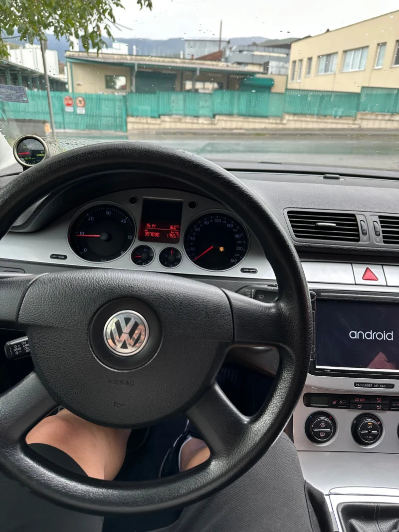 VW Passat, снимка 8 - Автомобили и джипове - 47487316