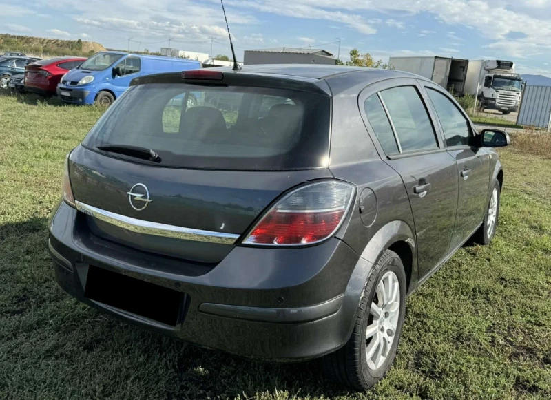 Opel Astra 1.6 i, снимка 5 - Автомобили и джипове - 47678728