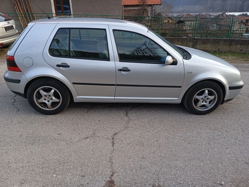 VW Golf 1.9 tdi * 4x4* 101 к.с., снимка 4 - Автомобили и джипове - 48396226