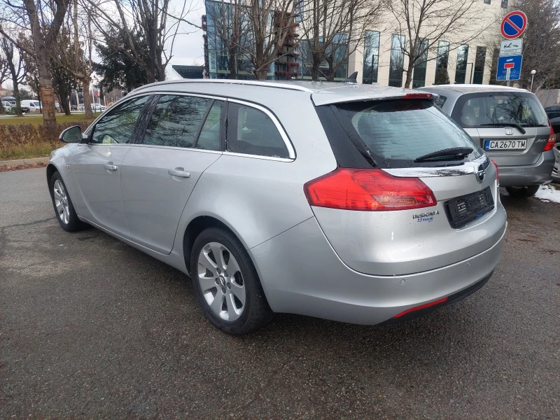 Opel Insignia 2, 0D МНОГО ЗАПАЗЕН, снимка 5 - Автомобили и джипове - 48444193