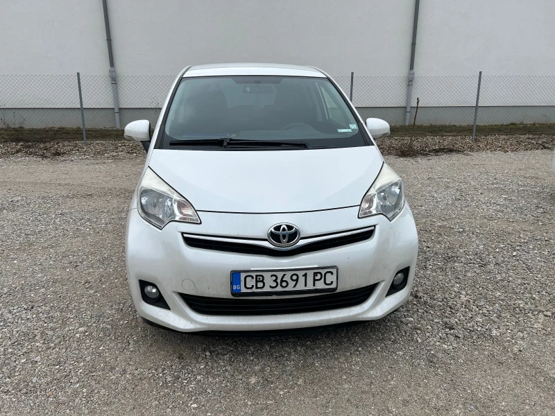 Toyota Verso S 1.3 vvti, снимка 2 - Автомобили и джипове - 49322097