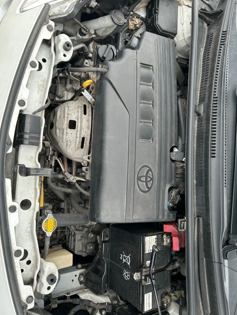 Toyota Verso S 1.3 vvti, снимка 11 - Автомобили и джипове - 49322097