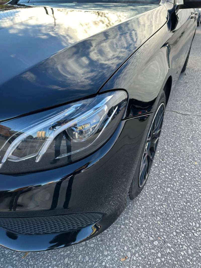 Mercedes-Benz E 200, снимка 13 - Автомобили и джипове - 51555122