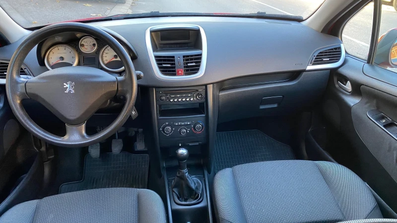 Peugeot 207 1.4i, снимка 10 - Автомобили и джипове - 52177913