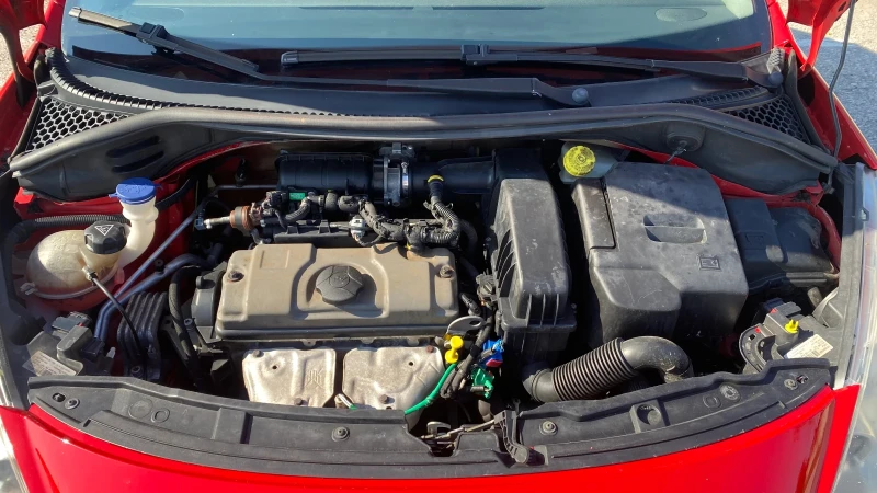 Peugeot 207 1.4i, снимка 8 - Автомобили и джипове - 52177913