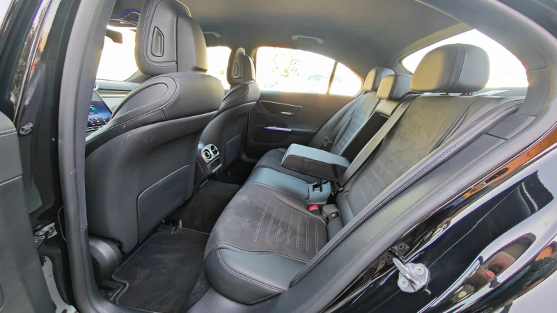 Mercedes-Benz C 180 Amg Line, снимка 11 - Автомобили и джипове - 52233560