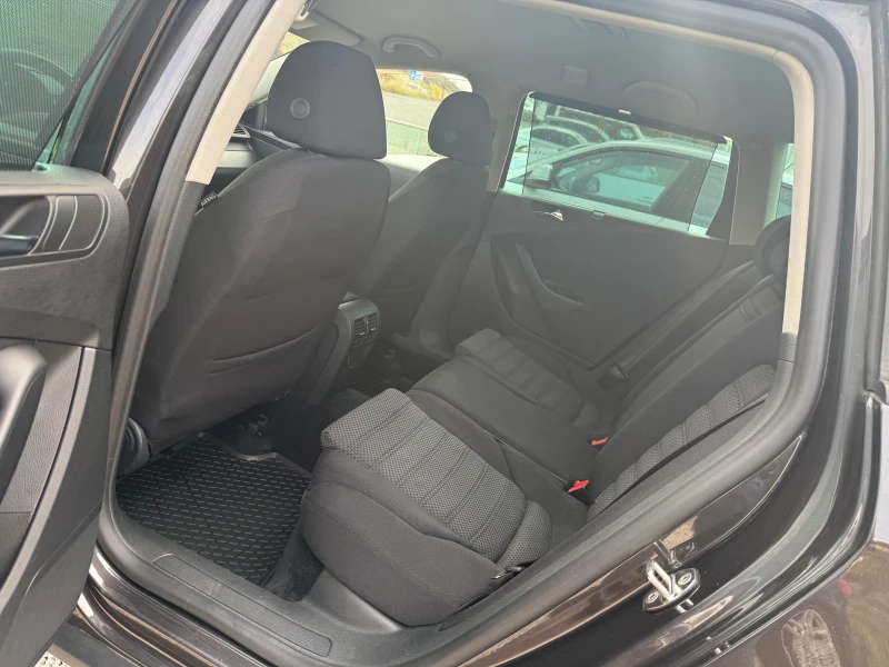 VW Passat 2.0TDi, XENON, ПОДГРЕВ, , снимка 13 - Автомобили и джипове - 52289790