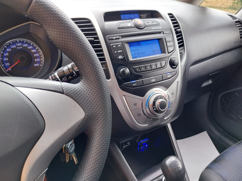 Hyundai Ix20 IX20 1.4 i// blue//.Отлична euro5B, снимка 14 - Автомобили и джипове - 52791605