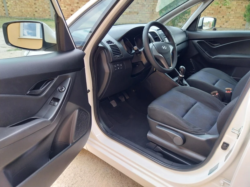 Hyundai Ix20 IX20 1.4 i// blue//.Отлична euro5B, снимка 8 - Автомобили и джипове - 52791605