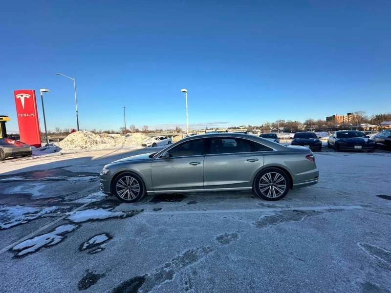 Audi A8 * 55 TFSI quattro * CARFAX * БЕЗ ПЪРВОНАЧАЛНА ВНОС, снимка 2 - Автомобили и джипове - 52919563