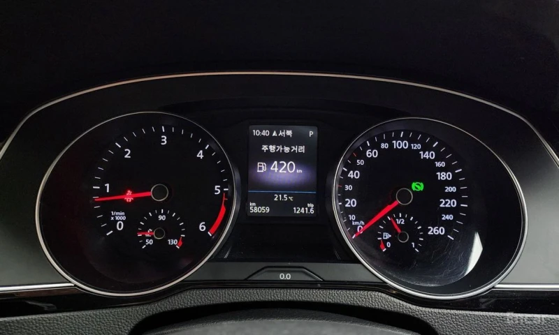 VW Passat, снимка 8 - Автомобили и джипове - 53166804