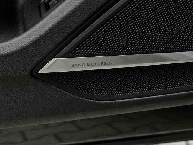 Audi A8 50 TDI/ S-LINE/ S-SEATS/ B&O/ MATRIX/ HEAD UP/ 21/, снимка 5 - Автомобили и джипове - 44726935