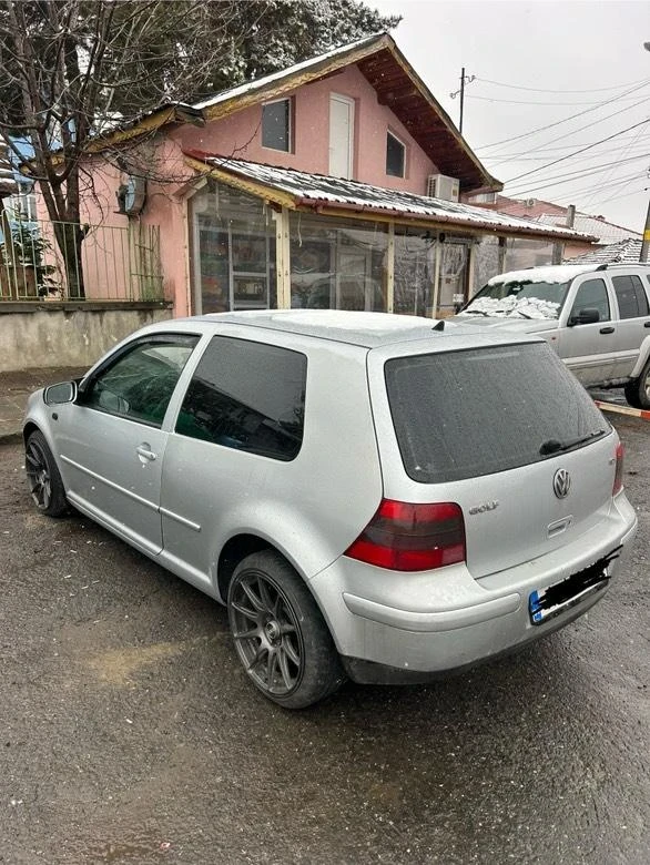 VW Golf, снимка 6 - Автомобили и джипове - 49323934