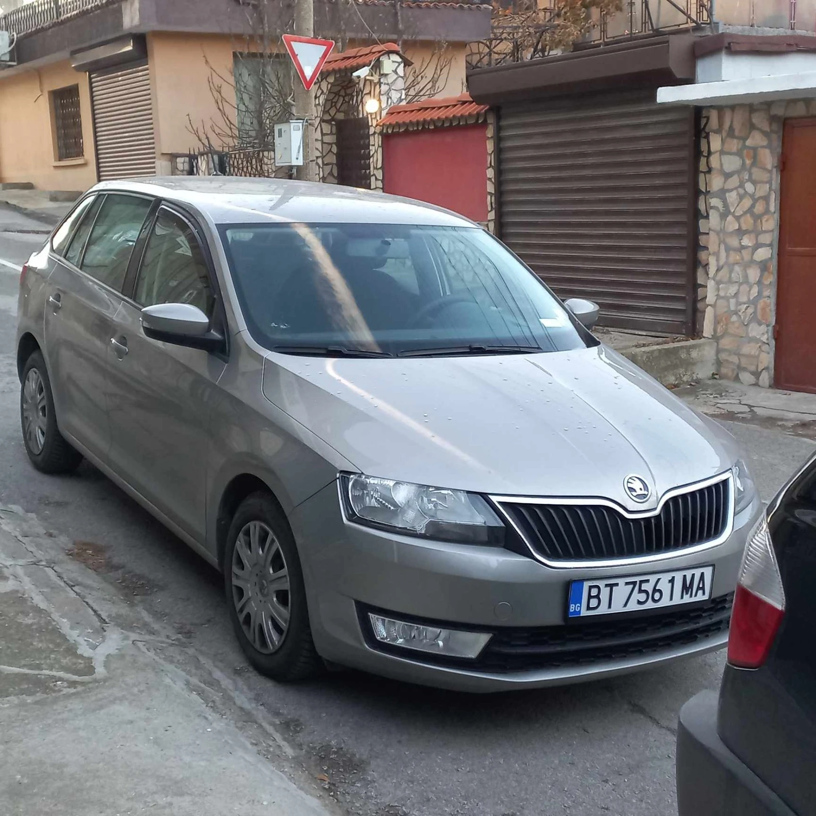 Skoda Rapid 1.6D - изображение 5