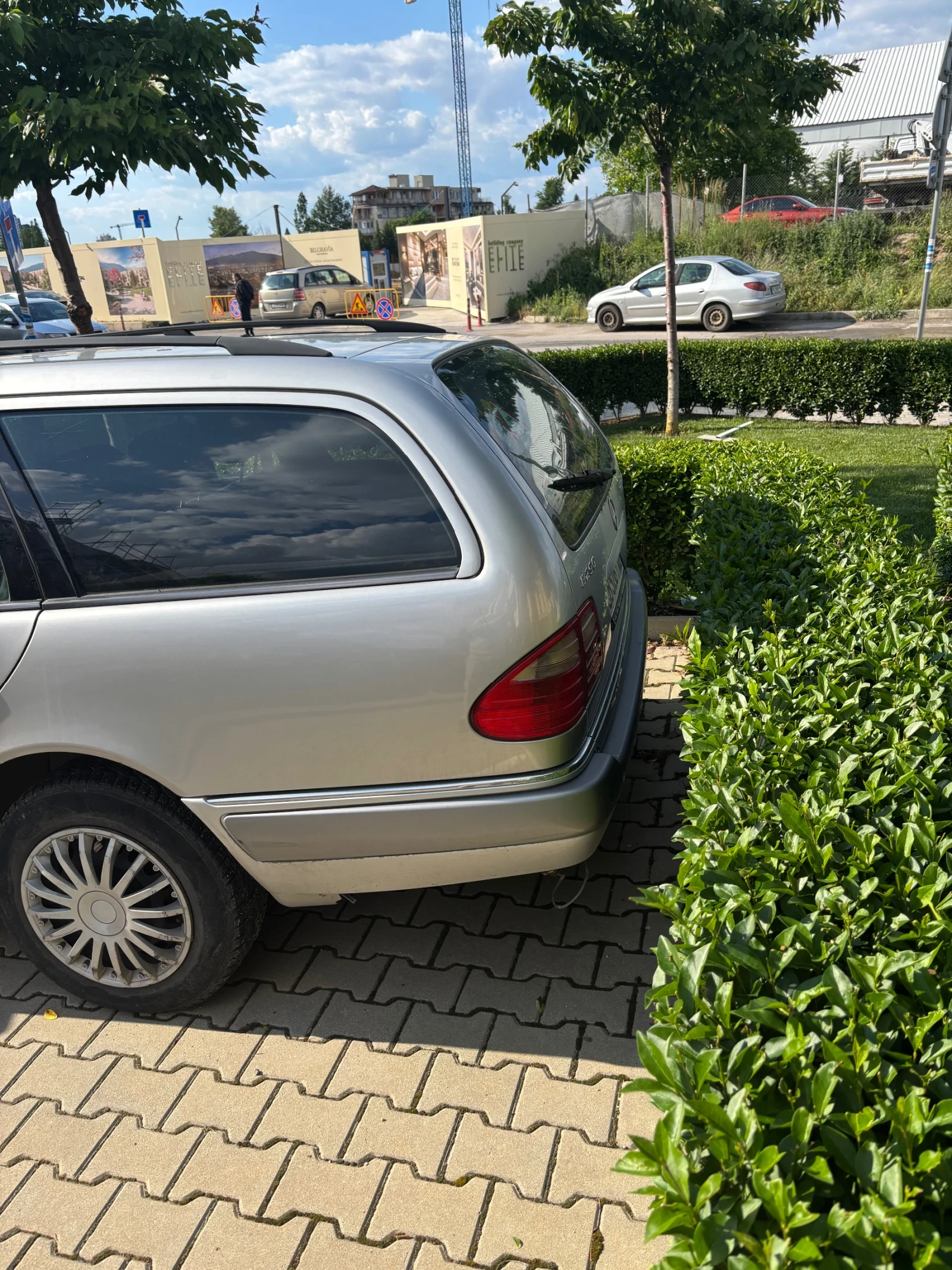Mercedes-Benz E 290  - изображение 4