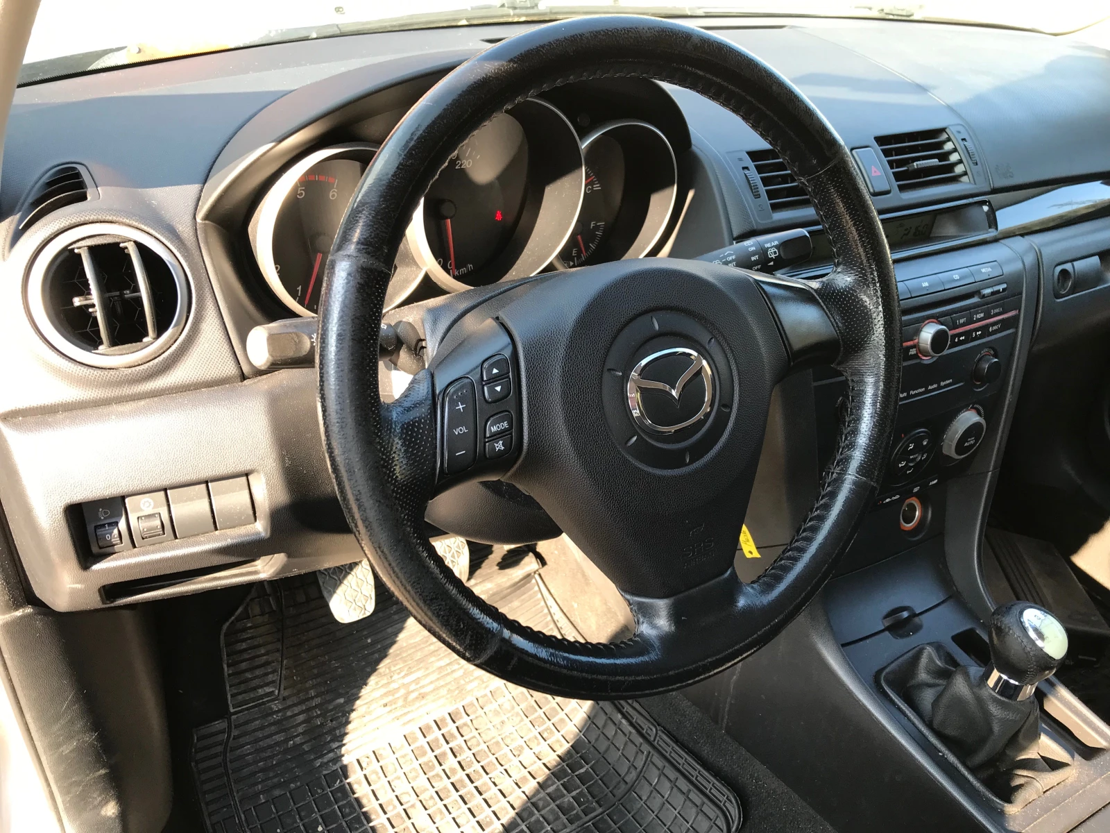 Mazda 3 1, 6hdi., снимка 11 - Автомобили и джипове - 51154559
